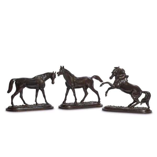 



THREE HORSES SCULPTURES, 19TH CENTURY