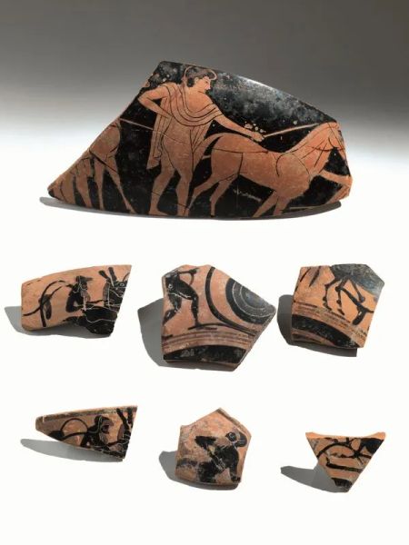 Lotto di sei frammenti di ceramica attica