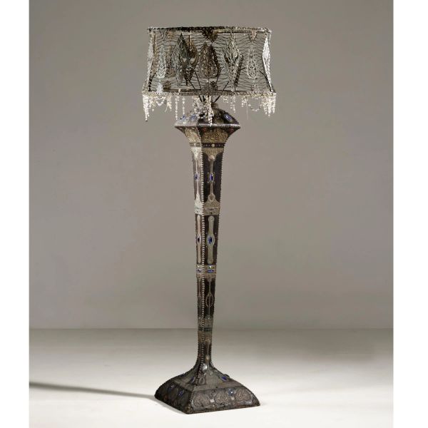 



LAMPADA DA TERRA 