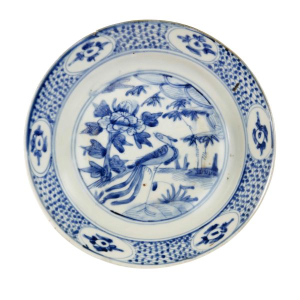 A PLATE, CHINA, MING DYNASTY, 17TH-18TH CENTURY