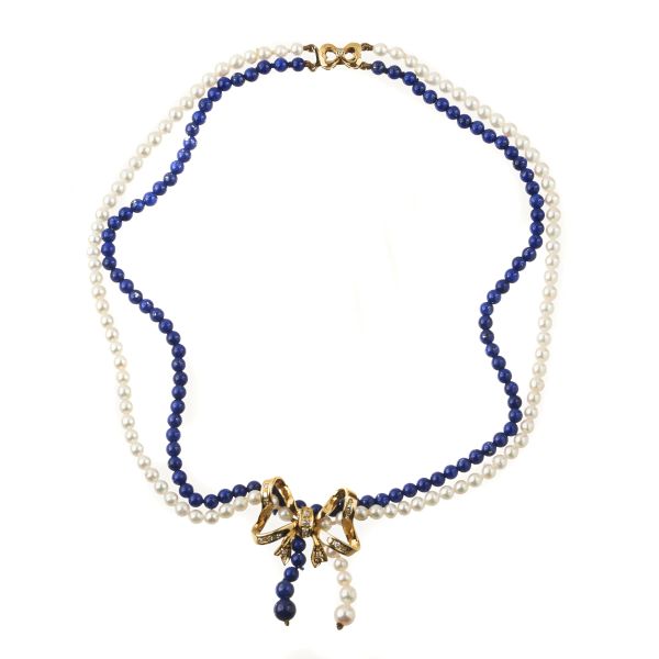 



COLLANA DI PERLE E LAPISLAZZULI