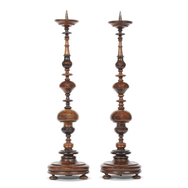 A PAIR OF CANDLEHOLDERS, 18TH CENTURY