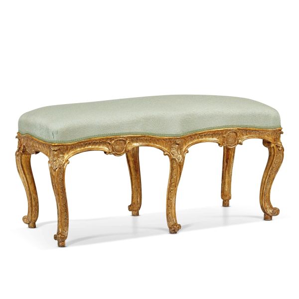 



A NEAPOLITAN COAT-OF-ARM BANQUETTE, 18TH CENTURY
