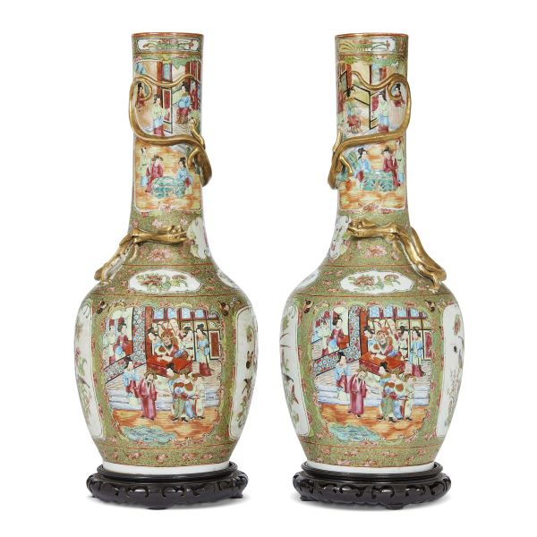 A PAIR OF VASES, CHINA, QING DYNASTY, 19TH CENTURY