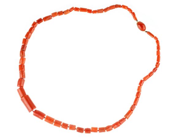      COLLANA DI CORALLO 