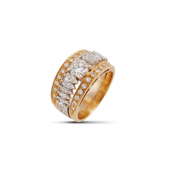 



ANELLO A FASCIA CON DIAMANTI