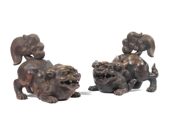 A PAIR OF LIONS, JAPAN, 19TH-20TH CENTURIES