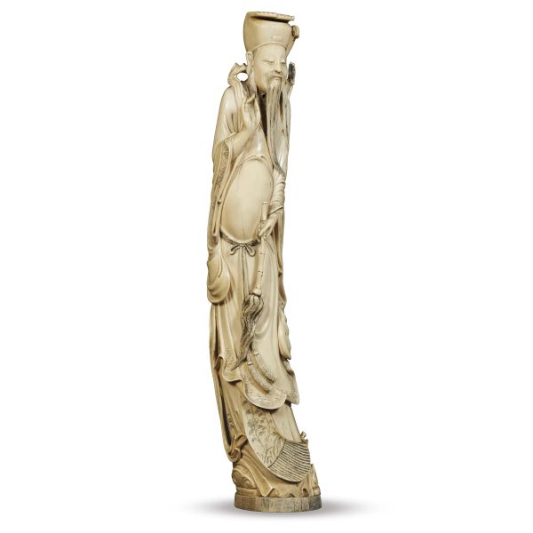 AN IVORY CARVING, CHINA, QING DYANSTY, 19TH CENTURY