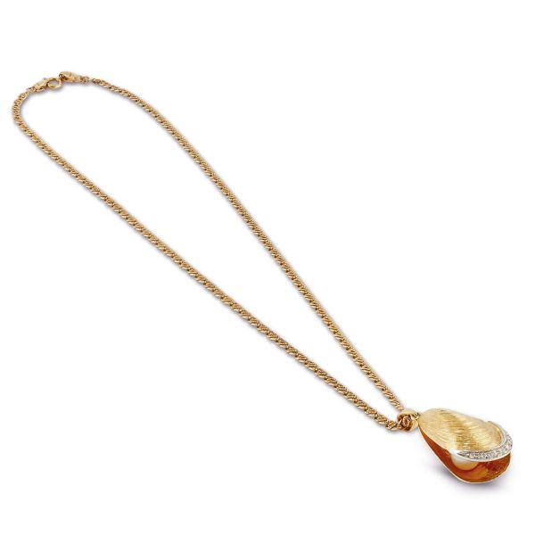 COLLANA CON PERLA E DIAMANTI