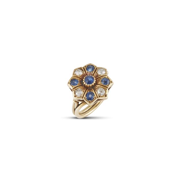 FLORAL SAPPHIRE AND DIAMOND RING IN 18KT YELLOW GOLD