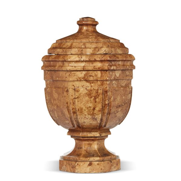 



A NORTHERN ITALY URN-SHAPED VASE, EARLY 18TH CENTURY