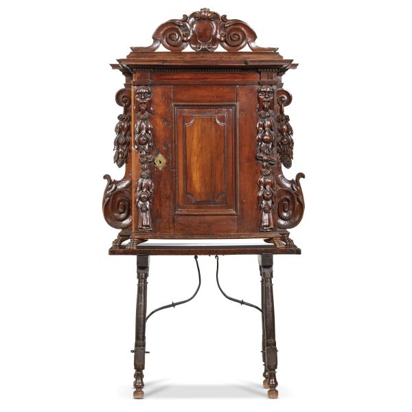 A TUSCAN CABINET, 17TH CENTURY
