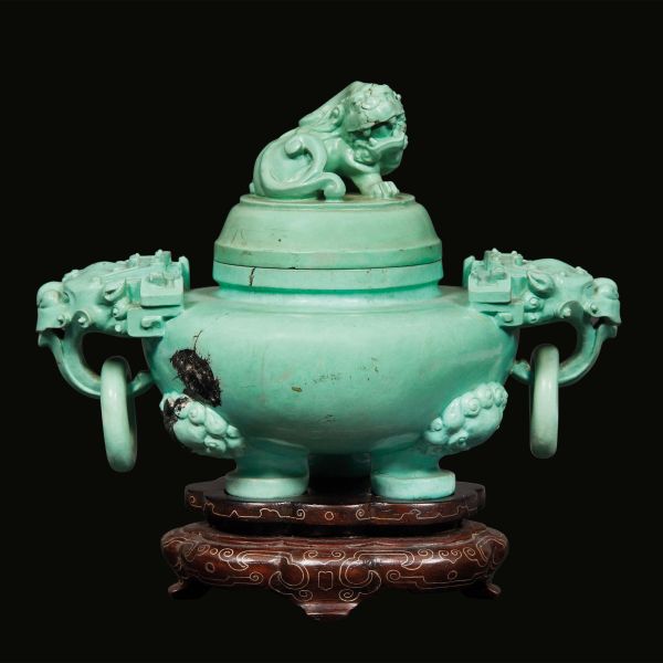 



TRIPOD INCENSE BURNER IN TURQUOISE, CHINA, QING DYNASTY, 19TH&ndash;20TH CENTURY