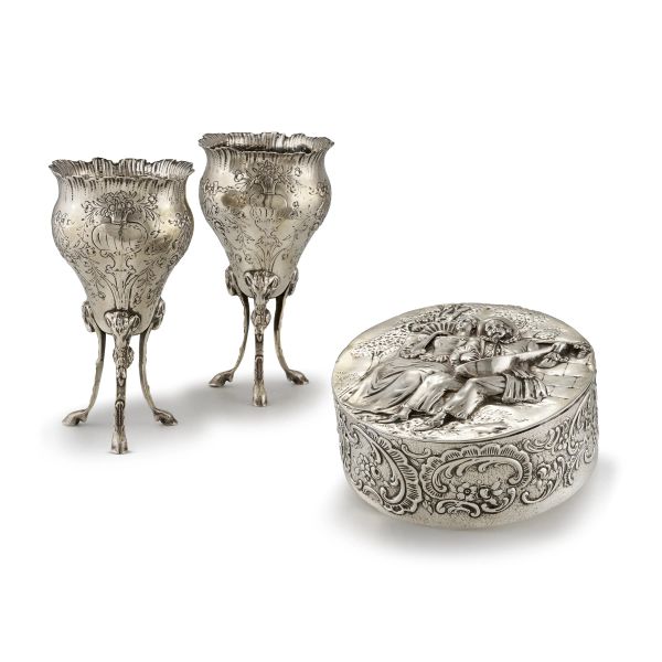  PAIR OF SILVER LITTLE VASES AND A SILVER BOX, GERMANY, END OF 19TH CENTURY AND 20TH CENTURY