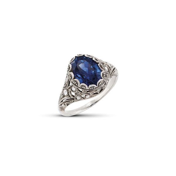 



SAPPHIRE AND DIAMOND RING IN 20KT WHITE GOLD