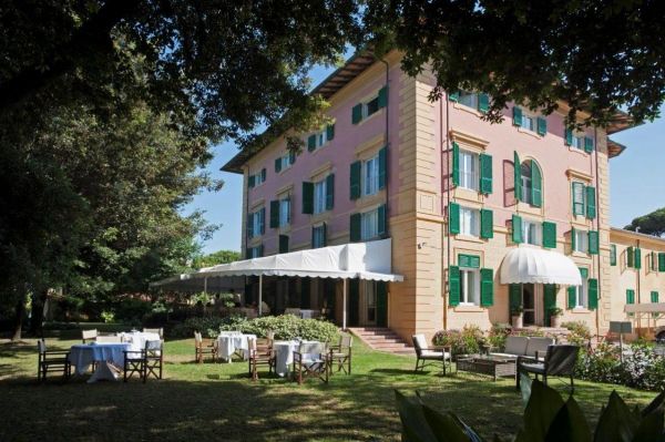 FIAMMETTA, VITTORIO e FEDERICO MASCHIETTO AUGUSTUS HOTEL RESORT Forte Dei Marmi - Lucca