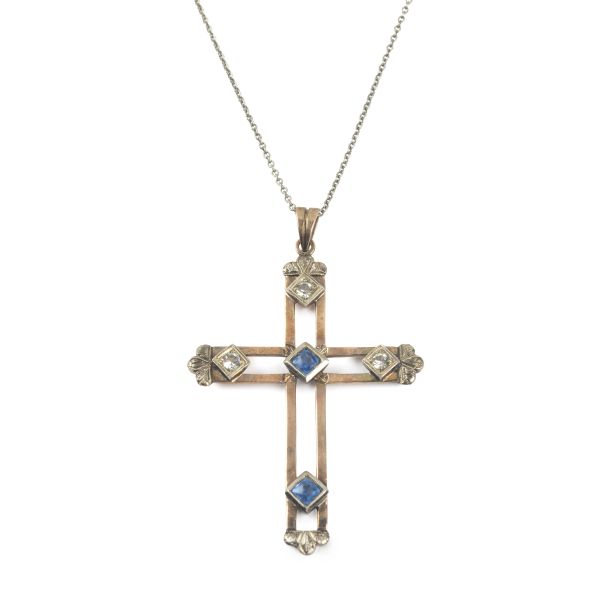 



CROSS PENDANT NECKLACE IN 9KT TWO TONE GOLD