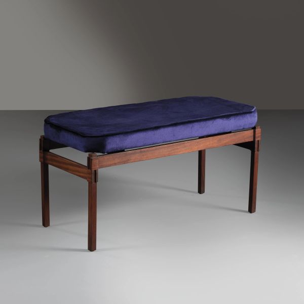 



WOODEN BENCH, BLUE FABRIC UPHOLSTERED SEAT 