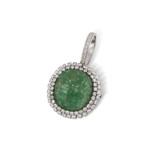 EMERALD AND DIAMOND PENDANT/BROOCH IN 18KT WHITE GOLD