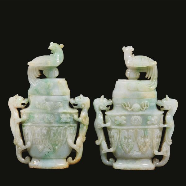 A PAIR OF VASES, CHINA, QING DYNASTY, 19TH CENTURY