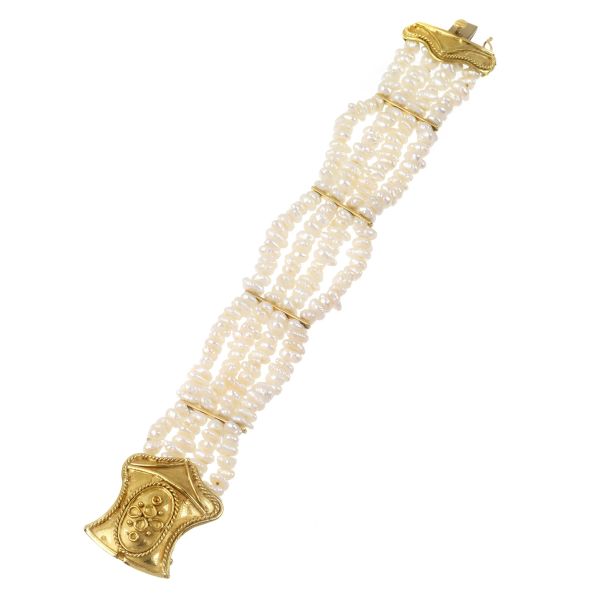 FRESHWATER PEARL BAND BRACELET IN 18KT YELLOW GOLD