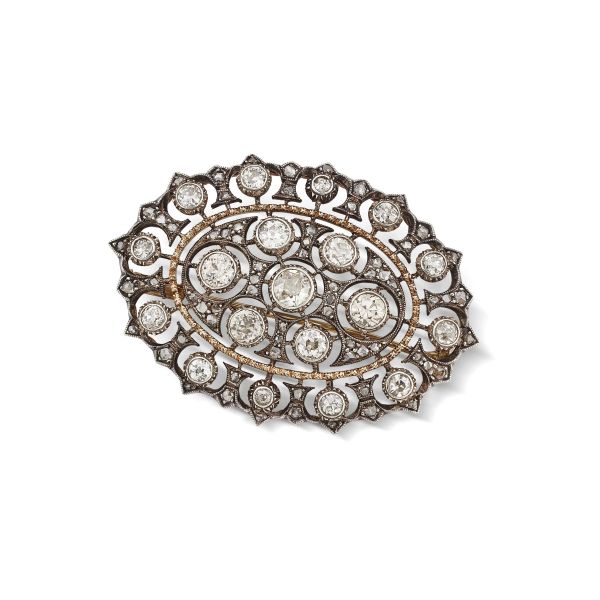 BUCCELLATI SPILLA CON DIAMANTI