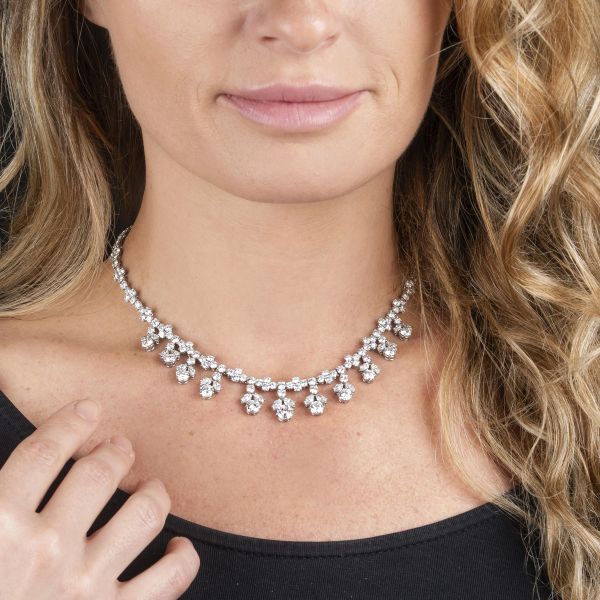 GIROCOLLO CON DIAMANTI