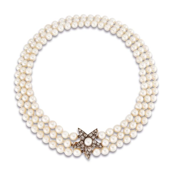 



COLLANA CON PERLA NATURALE
