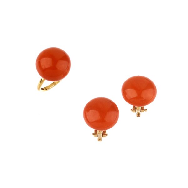 



CORAL DEMI PARURE IN 18KT YELLOW GOLD