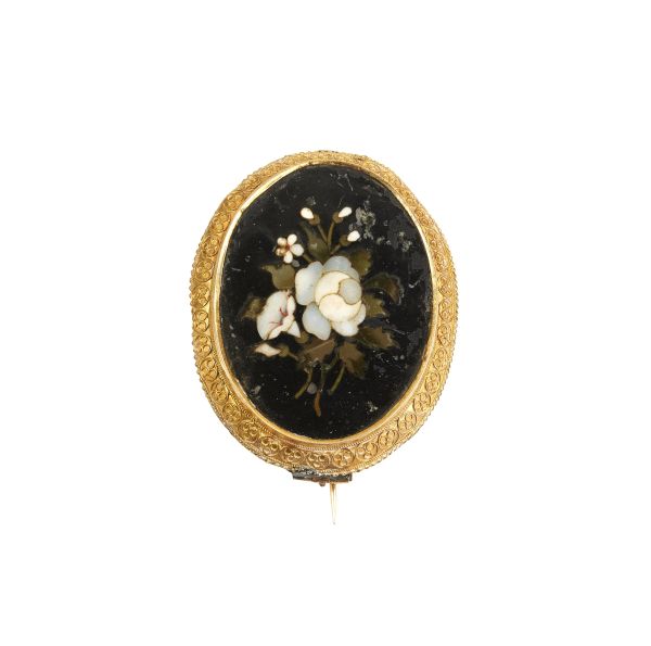 



SPILLA IN ORO CON DECORAZIONE FLOREALE