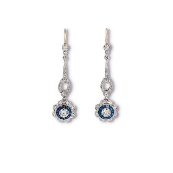 



DIAMOND AND SAPPHIRE DROP EARRINGS IN 18KT WHITE GOLD