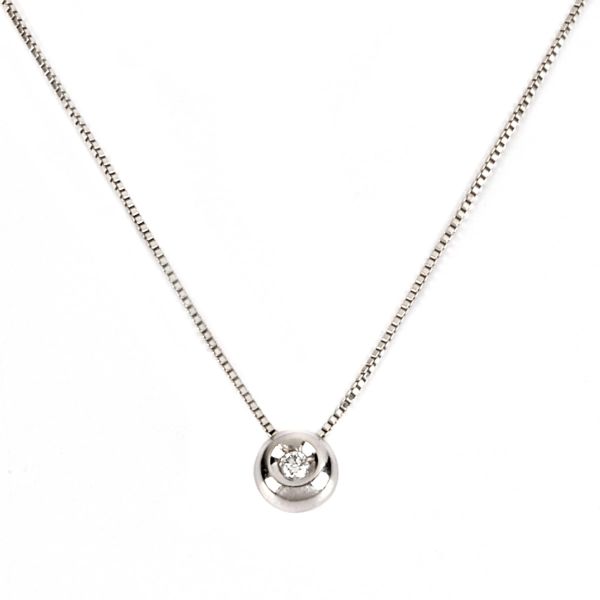 



DIAMOND NECKLACE IN 18KT WHITE GOLD