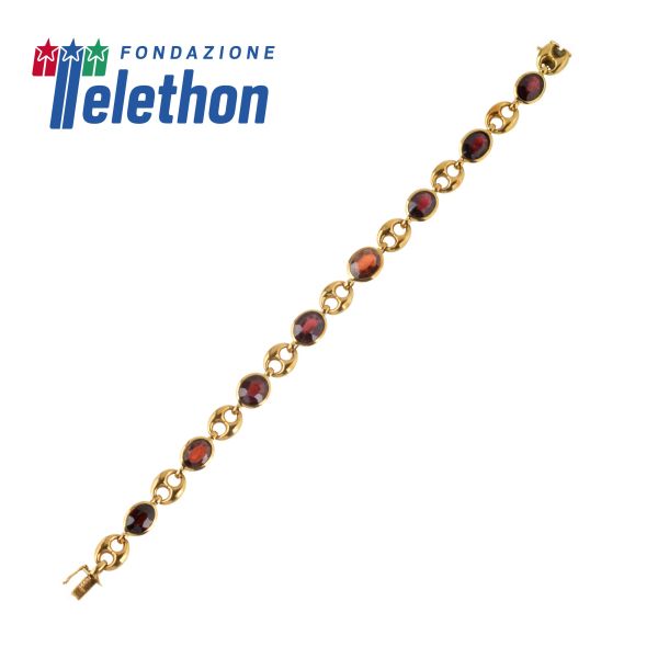 GARNET MARINER CHAIN BRACELET IN 18KT YELLOW GOLD