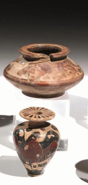  Pisside e aryballos a punta etrusco corinzi                                 