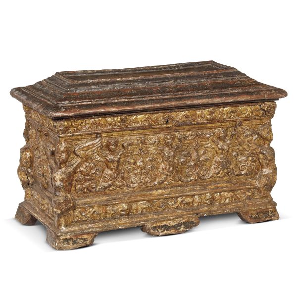 A SMALL SIENESE CASKET, 16TH CENTURY