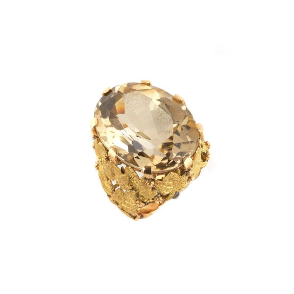 CITRINE QUARTZ RING IN 18KT YELLOW AND ROSE GOLD