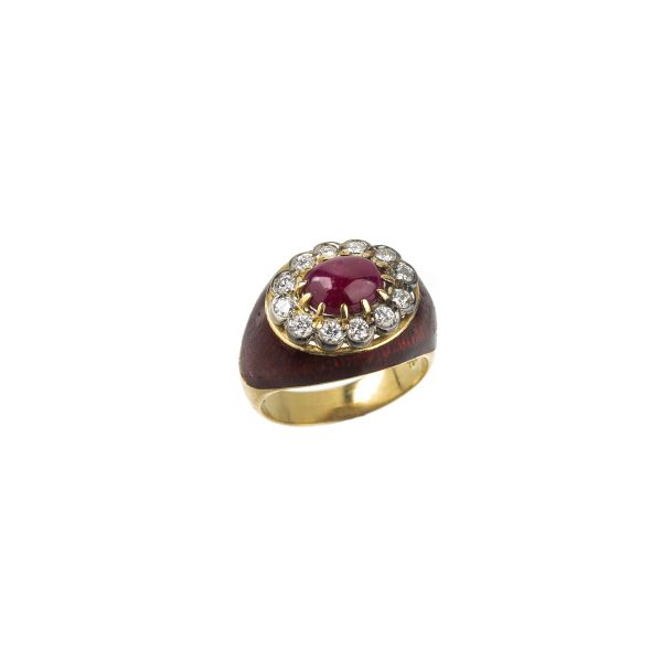 



ANELLO CON RUBINO E DIAMANTI
