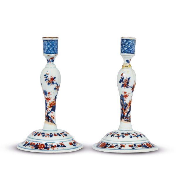 



COPPIA DI PORTACANDELE, CINA, DINASTIA QING, SEC. XVIII