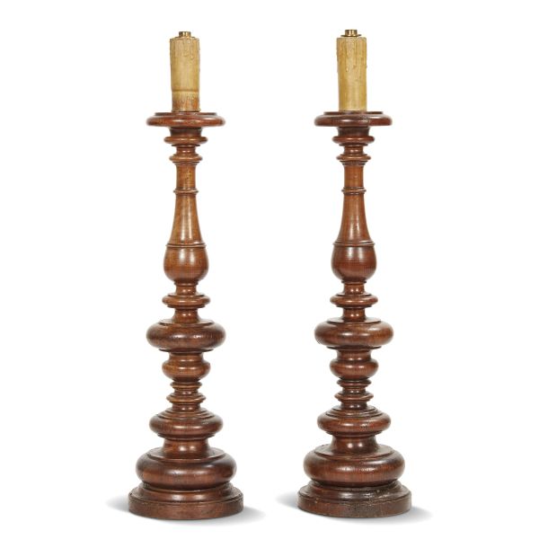 A PAIR OF TUSCAN CANDLEHOLDERS, 17TH CENTURY