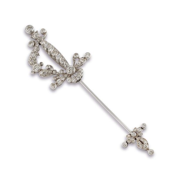 



BIG SWORD-SHAPED BROOCH IN 18KT WHITE GOLD