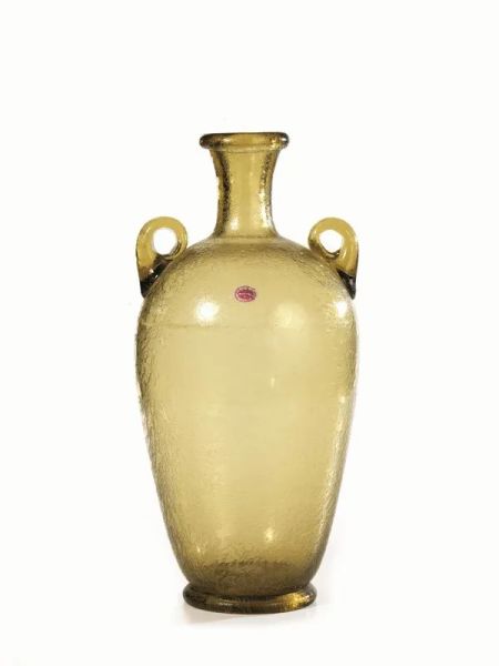  Vaso, Archimede Seguso, Murano, sec. XX,  corpo globulare con piccole anse e labbro pronunciato, alt. cm 40
