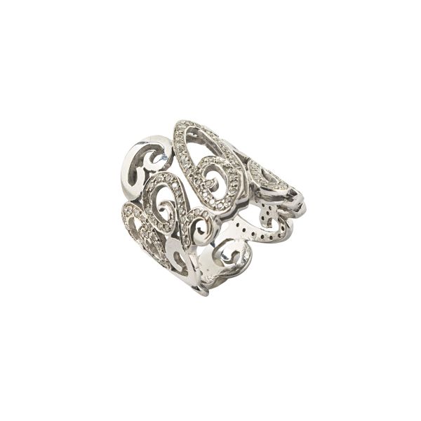 DIAMOND WIDE BAND RING IN 18KT WHITE GOLD