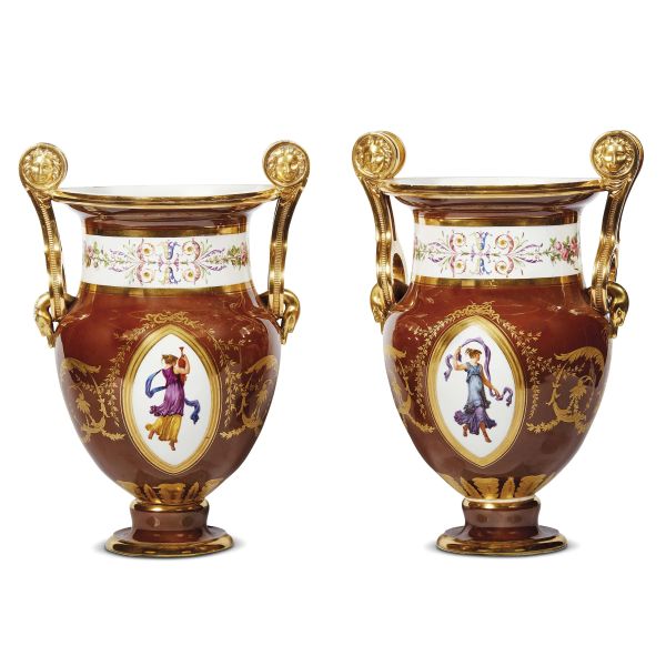 A PAIR OF VASES, FRANCE, XIX CENTURY