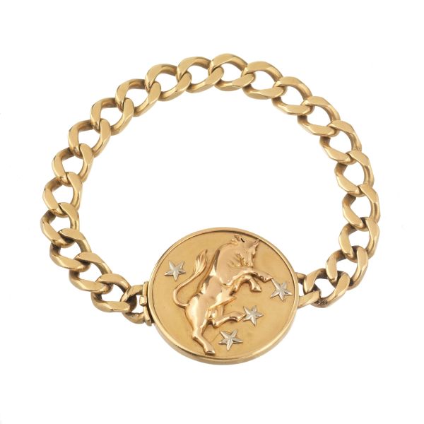 CHAIN BRACELET IN 18KT YELLOW GOLD AND CHARMS