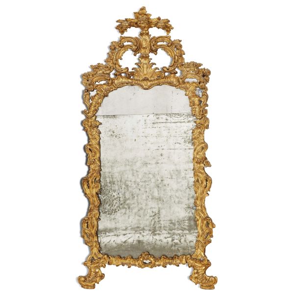 A GENOESE MIRROR, FIRST HALF 18TH CENTURY