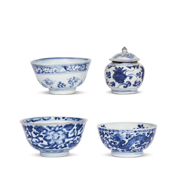 A GROUP OF FOUR PORCELAIN, CHINA, QING DYNASTY, 17TH-18TH CENTURIES