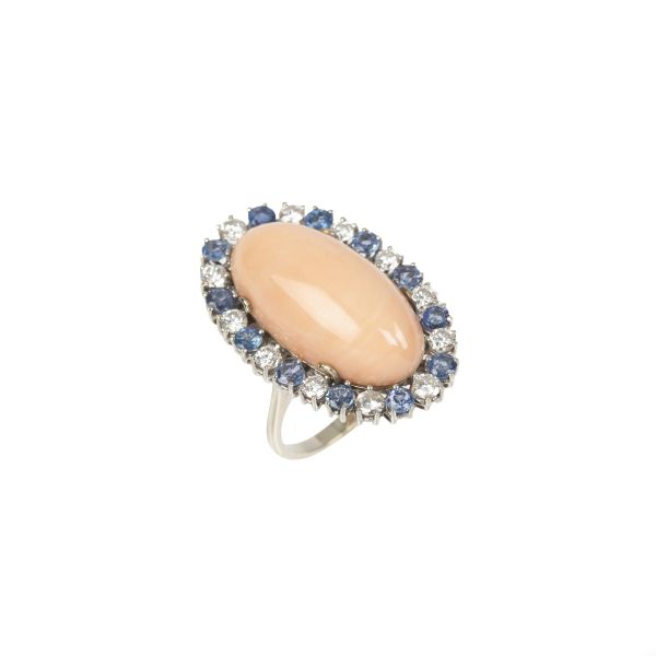 



RING WITH CORAL DIAMONDS AND SAPPHIRES