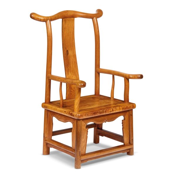 A SMALL CHAIR, CHINA, 20TH CENTURY