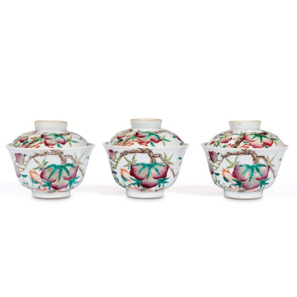 A GROUP OF THREE CUPS WITH COVERS, CHINA, REPUBLIC PERIOD, 20TH CENTURY