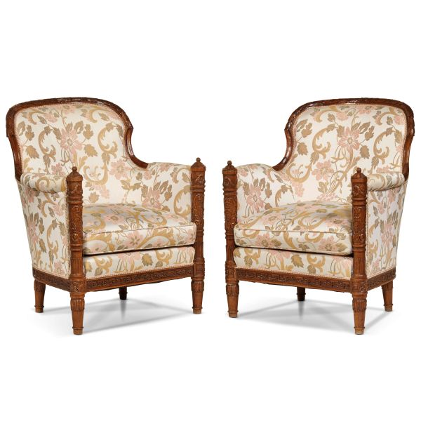 



A PAIR OF PIEDMONTESE ARMCHAIRS, LATE 18TH CENTURY